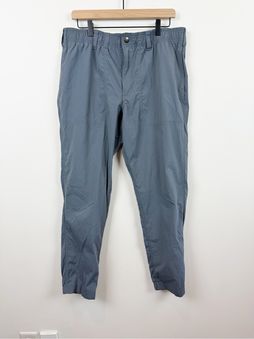 Duluth Trading Co Gray Hiking / Work Pants